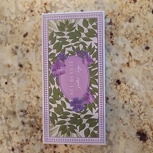 6/$25 Ace Beaute Violet Sage Eye Shadow Palette